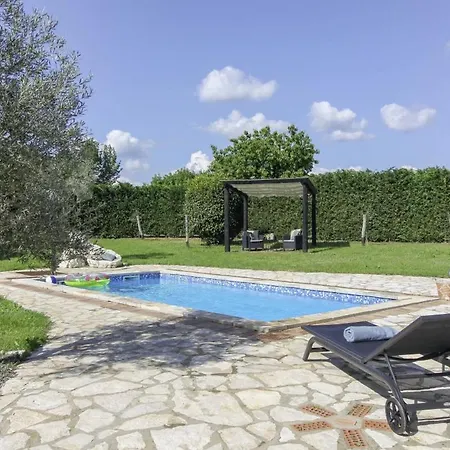 Bella Collina In Krajcar Brijeg - Haus Fuer 4-5 Personen * Žminj